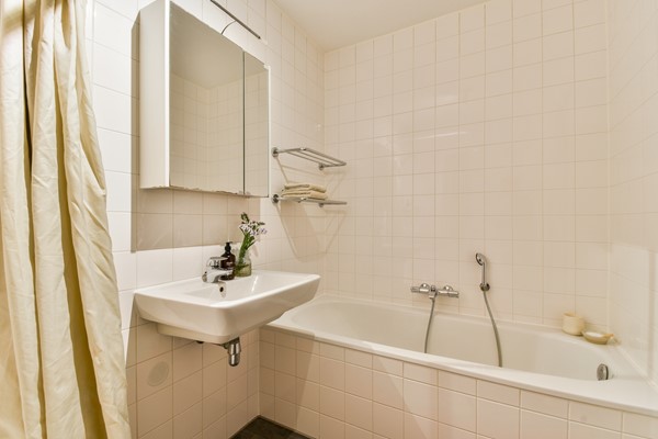 Medium property photo - Van Oldenbarneveldtstraat 52M, 1052 KC Amsterdam